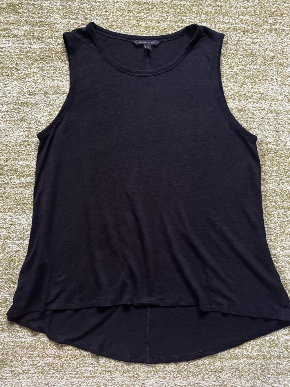 Banana Republic black drapey tank top